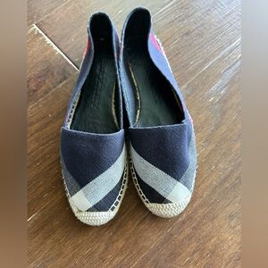 Authenticated Burberry Navy Check Espadrilles Size 8.5/ 39